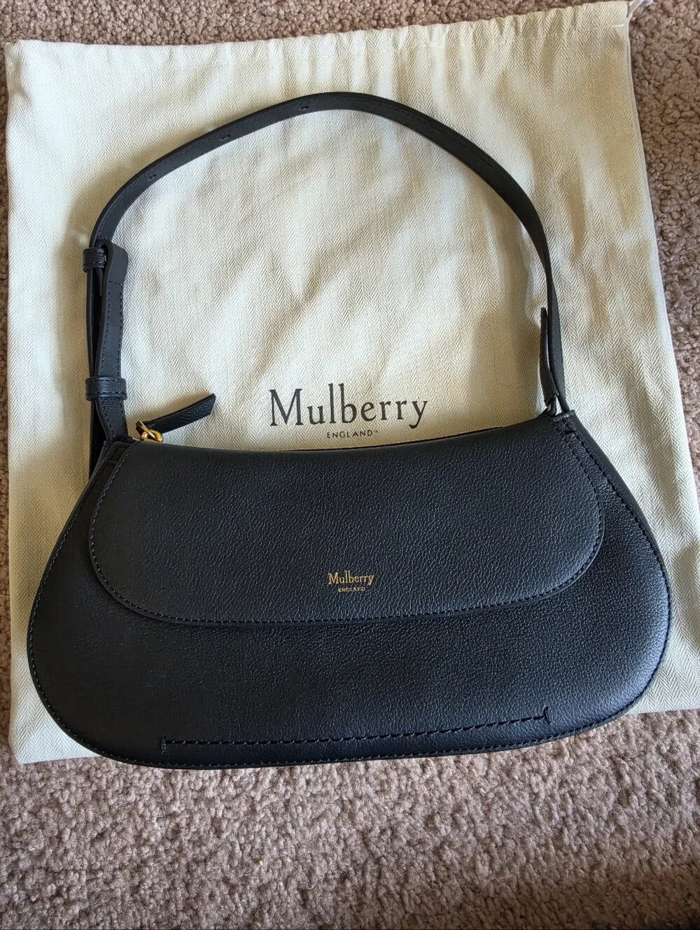 Mulberry Clovelly Leather Shoulder Bag in Black